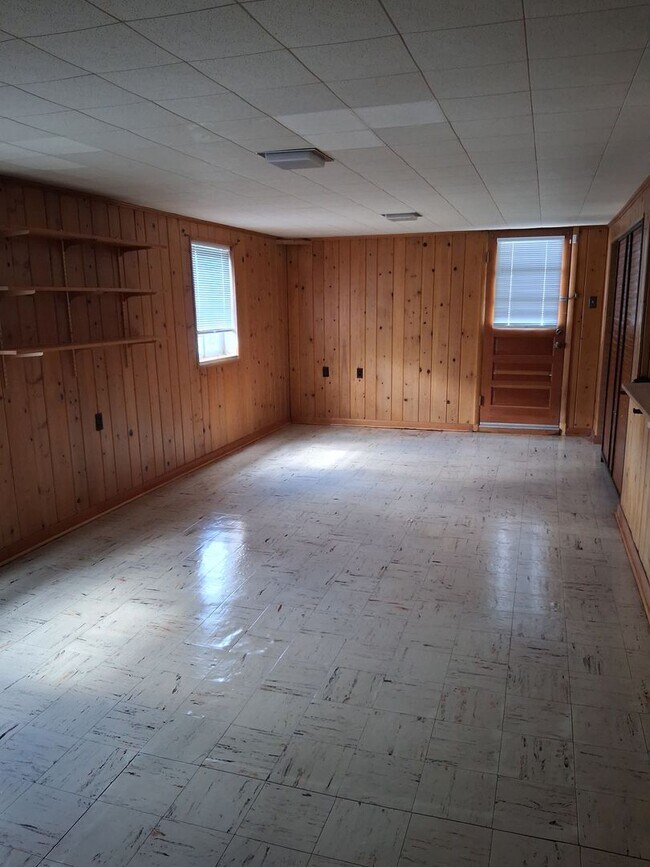Building Photo - 3BR/ 2.5 Bath  Single Family Home in  Northside Neighborhood
