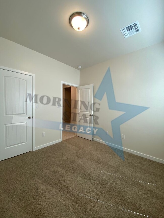 Building Photo - NEWER CONSTRUCTION - MOVE IN READY