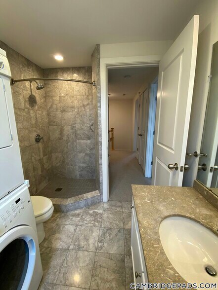 Building Photo - 110 Second St