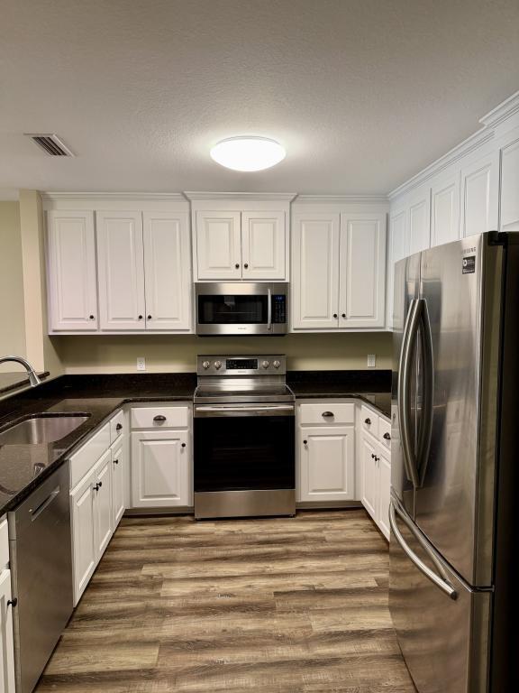 Building Photo - 118 Jasmine Cir