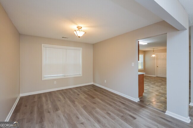 Building Photo - 6793 Mahonia Pl