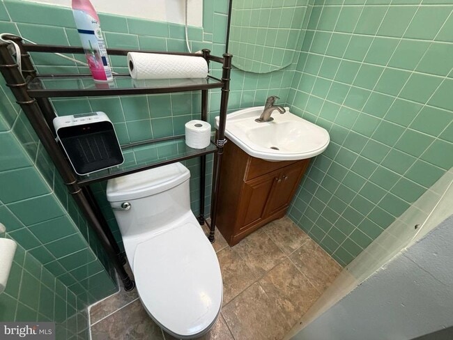 Building Photo - 1535 Willow St