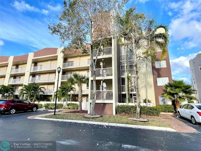 Building Photo - 7660 Trent Dr