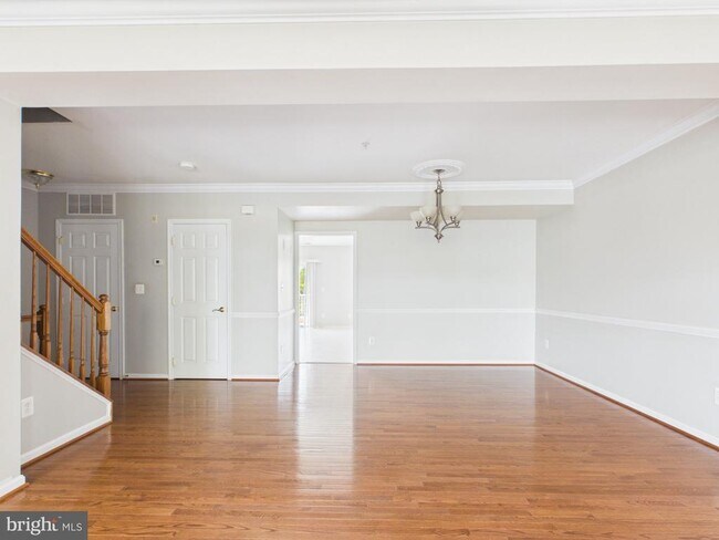 Building Photo - 4587 Whittemore Pl