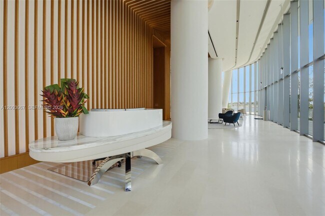 Building Photo - 175 SE 25th Rd