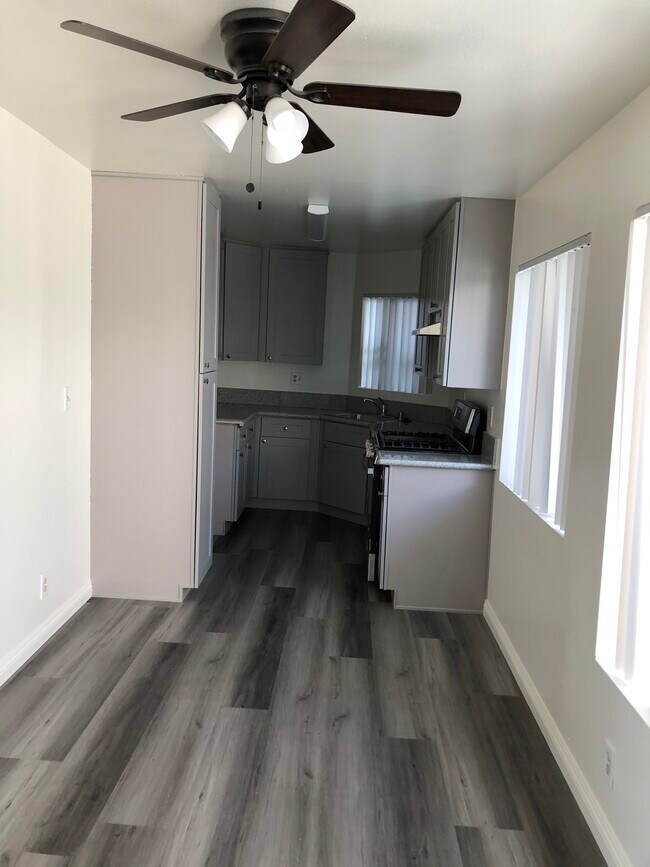 Building Photo - 3671 Glendon Ave