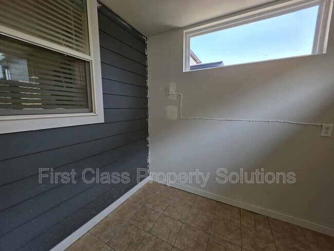 Building Photo - 2520 NW 131st St