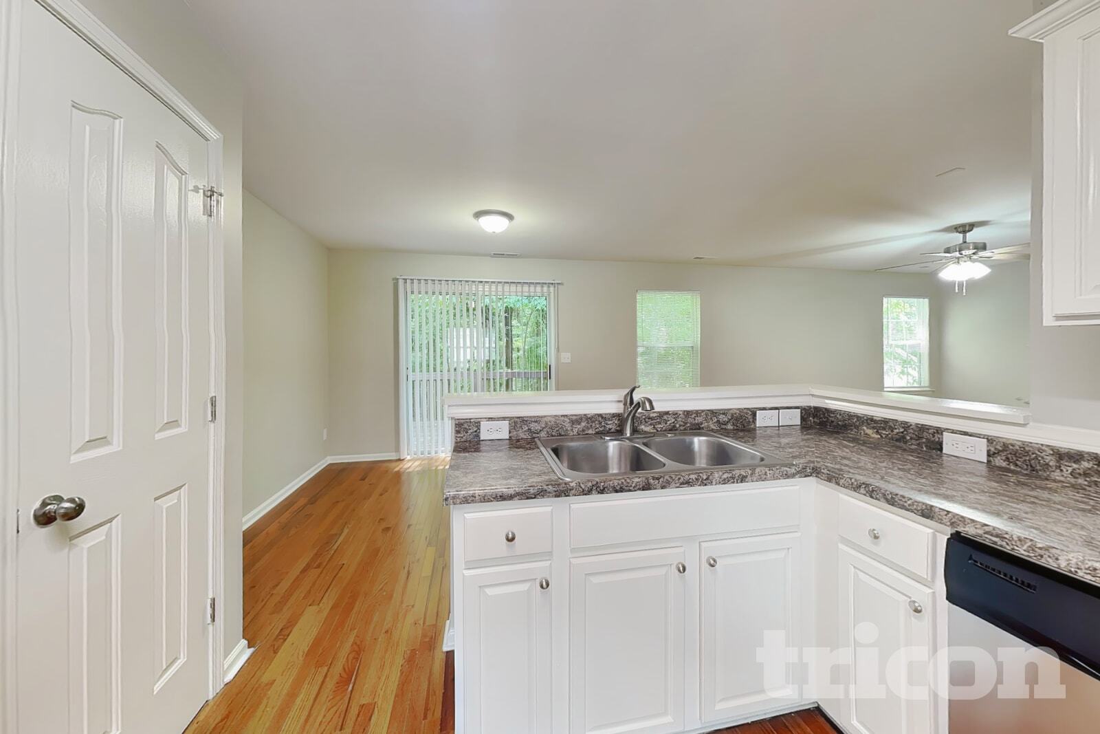 Building Photo - 9335 White Aspen Pl