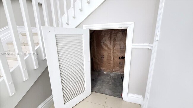 Building Photo - 15249 SW 37th Terrace