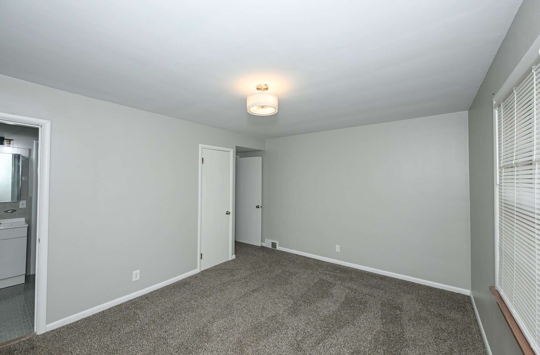 Building Photo - 19226 Winslow Rd