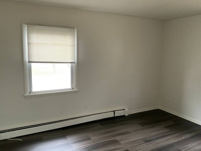 Building Photo - 11-21-21 Ashdown Rd