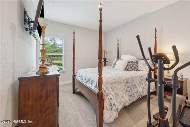 Building Photo - 552 Meadow Creek Dr