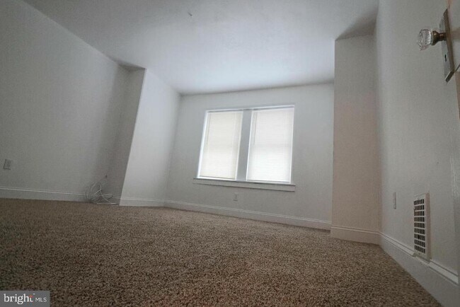 Building Photo - 506 Ridgeway St