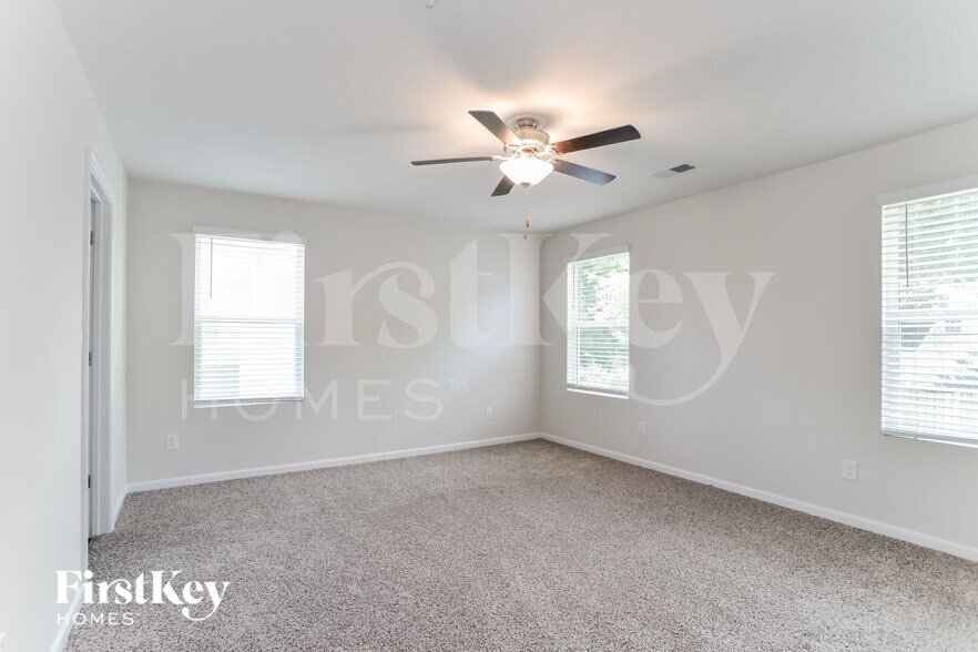Building Photo - 2058 Cypress Village Dr NW