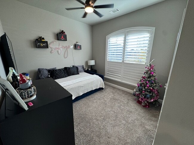 Building Photo - 6014 Silent Rain Dr