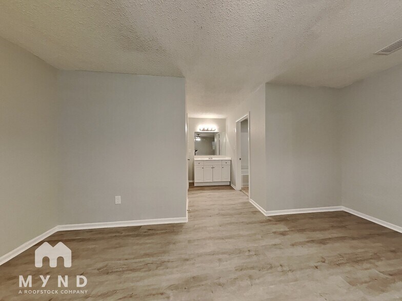 Building Photo - 1308 Lyric Dr