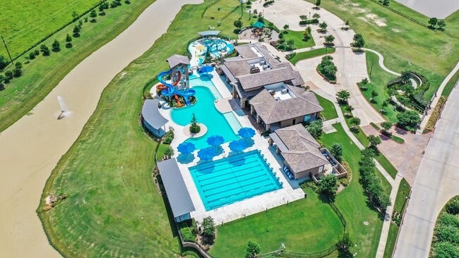 Building Photo - 29402 Ella Larchmont Ct