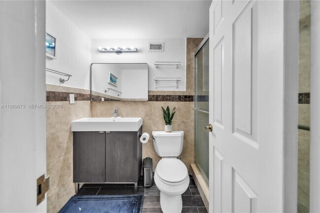 Building Photo - 2501 S Ocean Dr