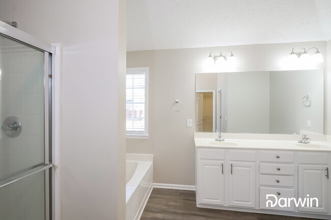 Building Photo - 703 Hot Springs Trl, McDonough, GA 30252