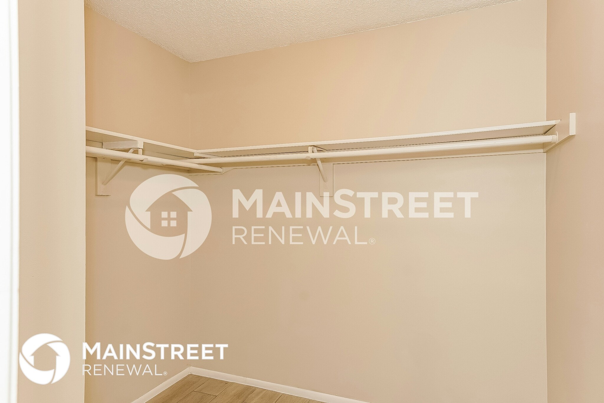 Building Photo - 890 Cynthia Dr