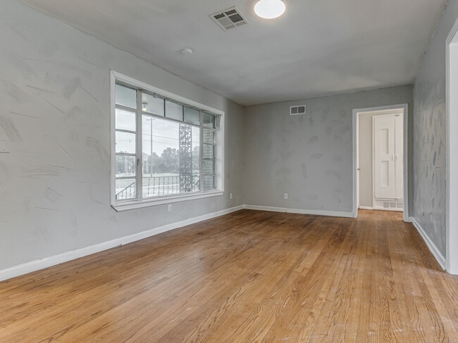 Building Photo - 4308 NW 23rd St