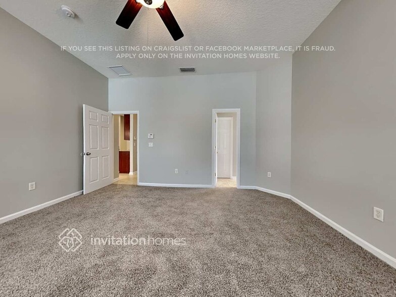 Building Photo - 216 N Hidden Tree Dr