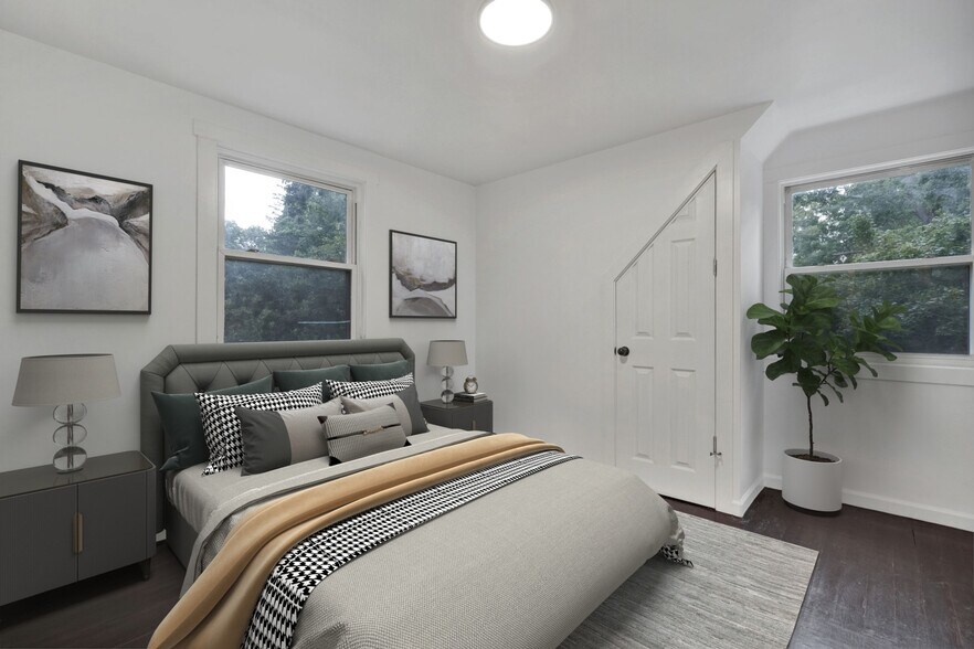 Building Photo - 1225 Regent St