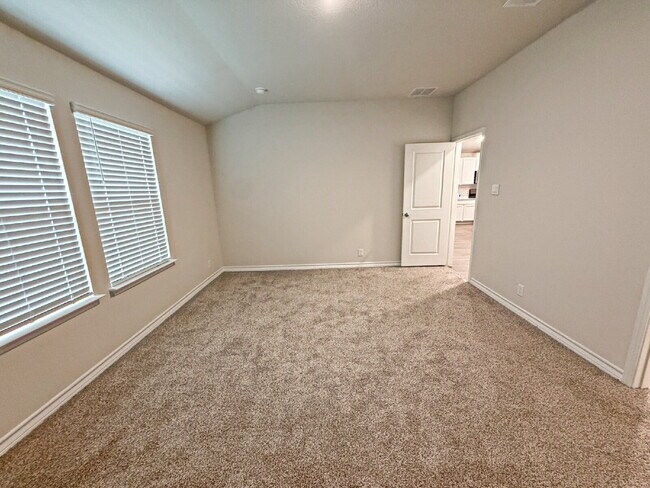 Building Photo - 21065 Gravel Keep