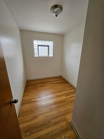 Office - 840 Dunlop Ave