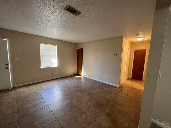 Building Photo - 224 Jeffery Ln