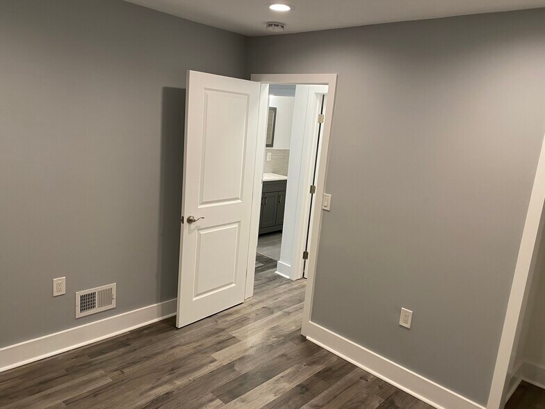 Building Photo - 3407 Adams Ave