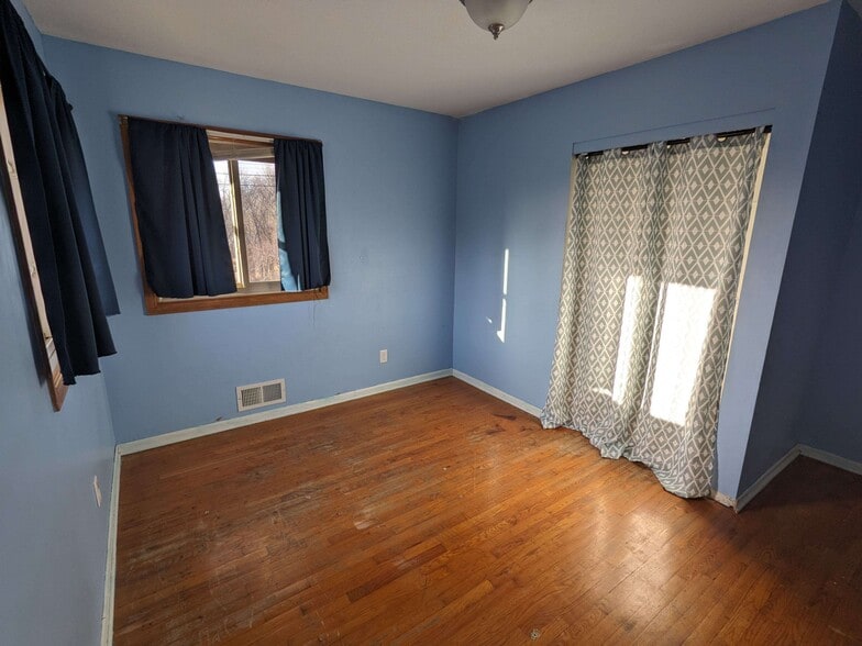 Building Photo - 789 Terrace Dr