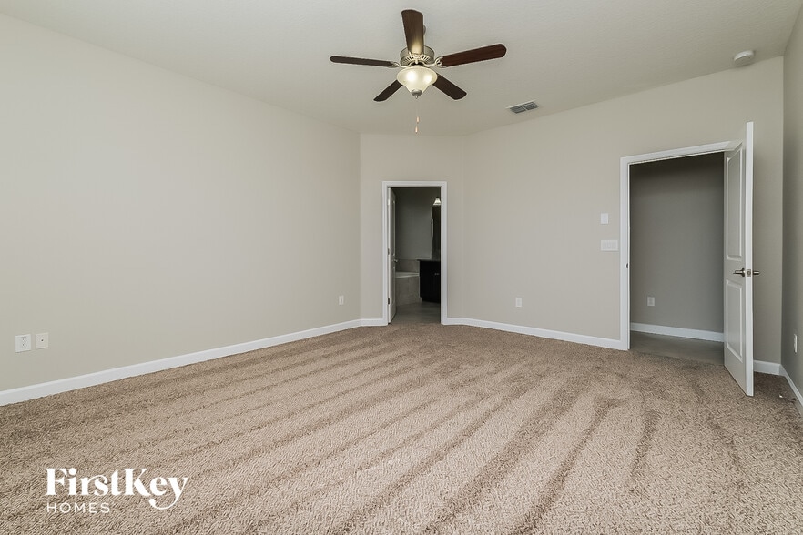 Building Photo - 9924 Victory Gallop Loop