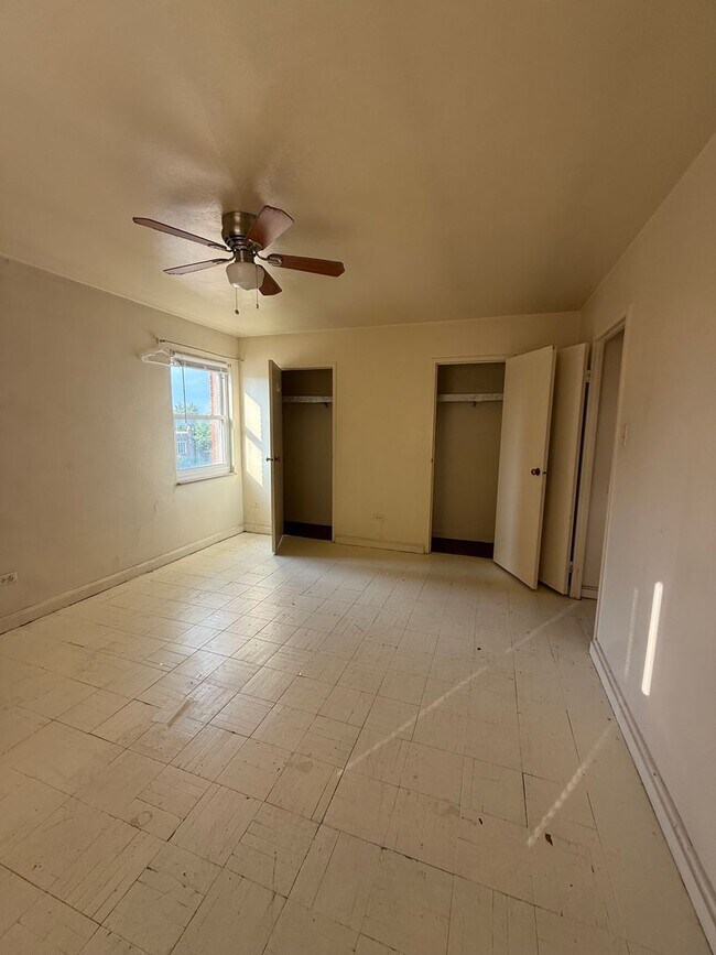 Building Photo - Top Floor 2 Bedroom unit in Shadyside