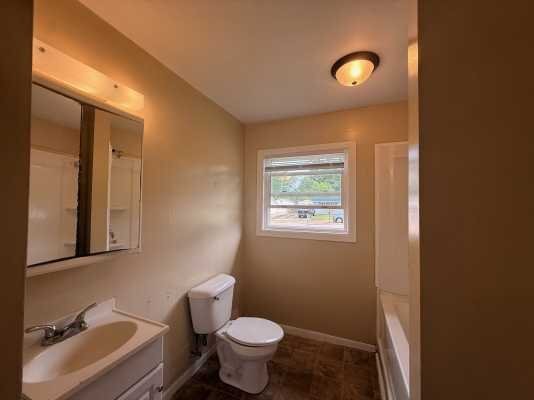 Building Photo - 1508 Seville Ave