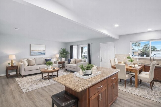 Building Photo - 16012 Julie Ln