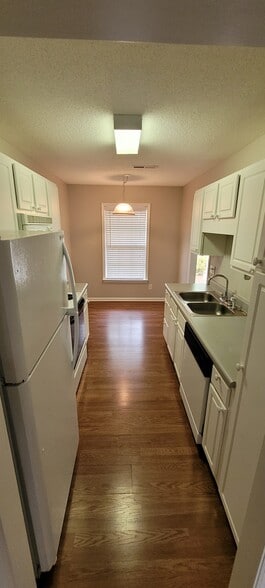 Building Photo - 116 Wesley Harris Cir