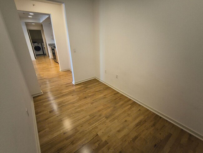 Building Photo - $500 MOVE IN SPECIAL!!! LUXURY 2 BEDROOM CONDO IN DOWNTOWN WALNUT CREEK, CA!
