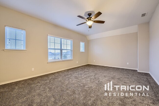 Building Photo - 1240 Trumpet Dr