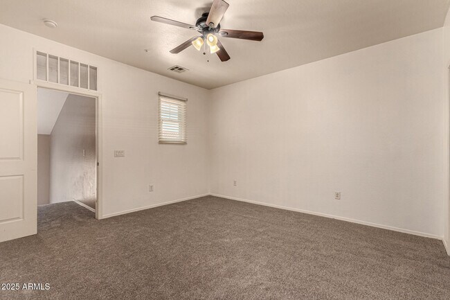 Building Photo - 1326 S Sabino Dr