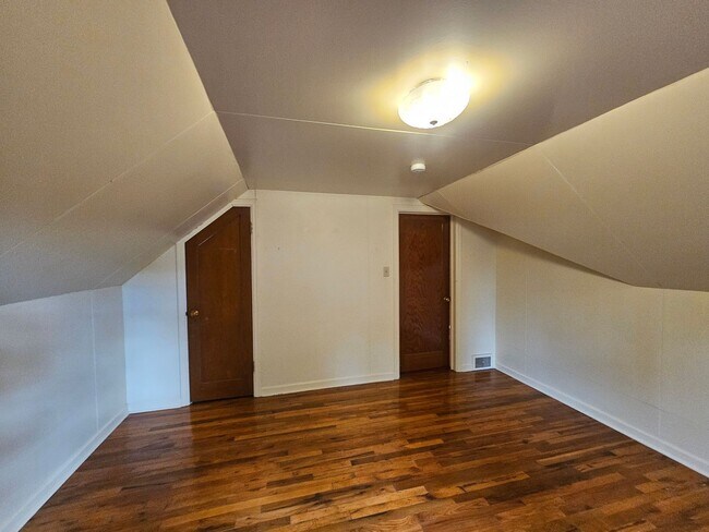 Building Photo - 303KENT