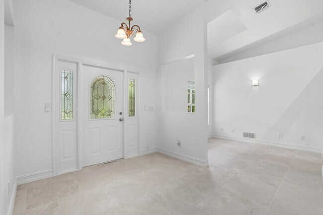 Building Photo - 2261 Krape Rd