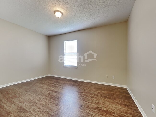 Building Photo - 3634 Meadowgreen Ln