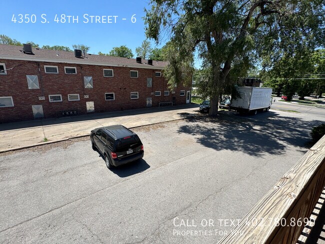 Building Photo - 4350 S 48th St
