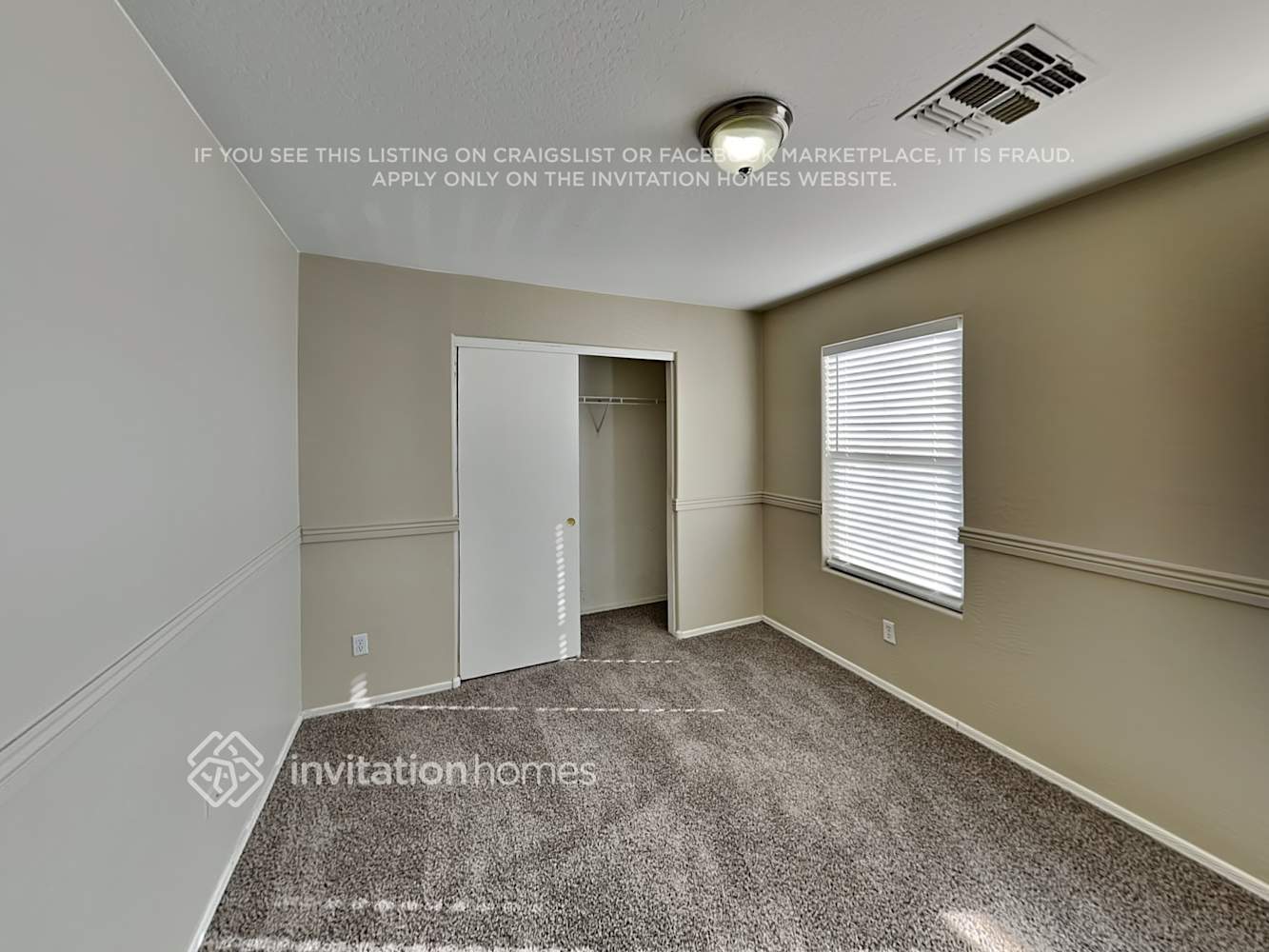 Building Photo - 2420 E Meadow Mist Ln