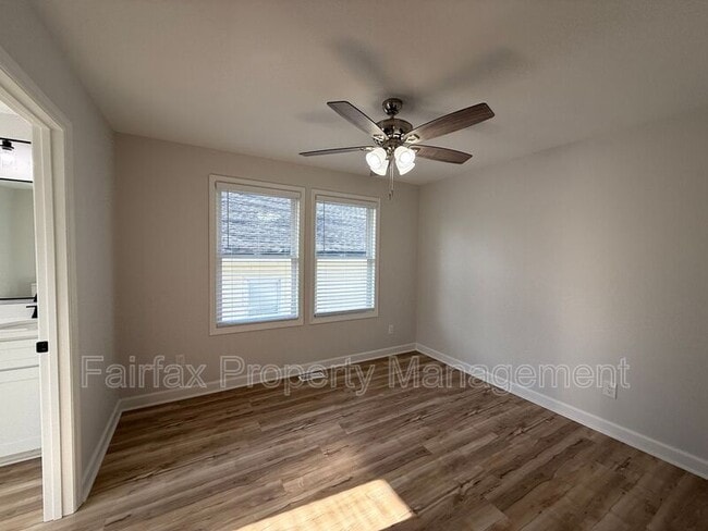 Building Photo - 312 Price Ave