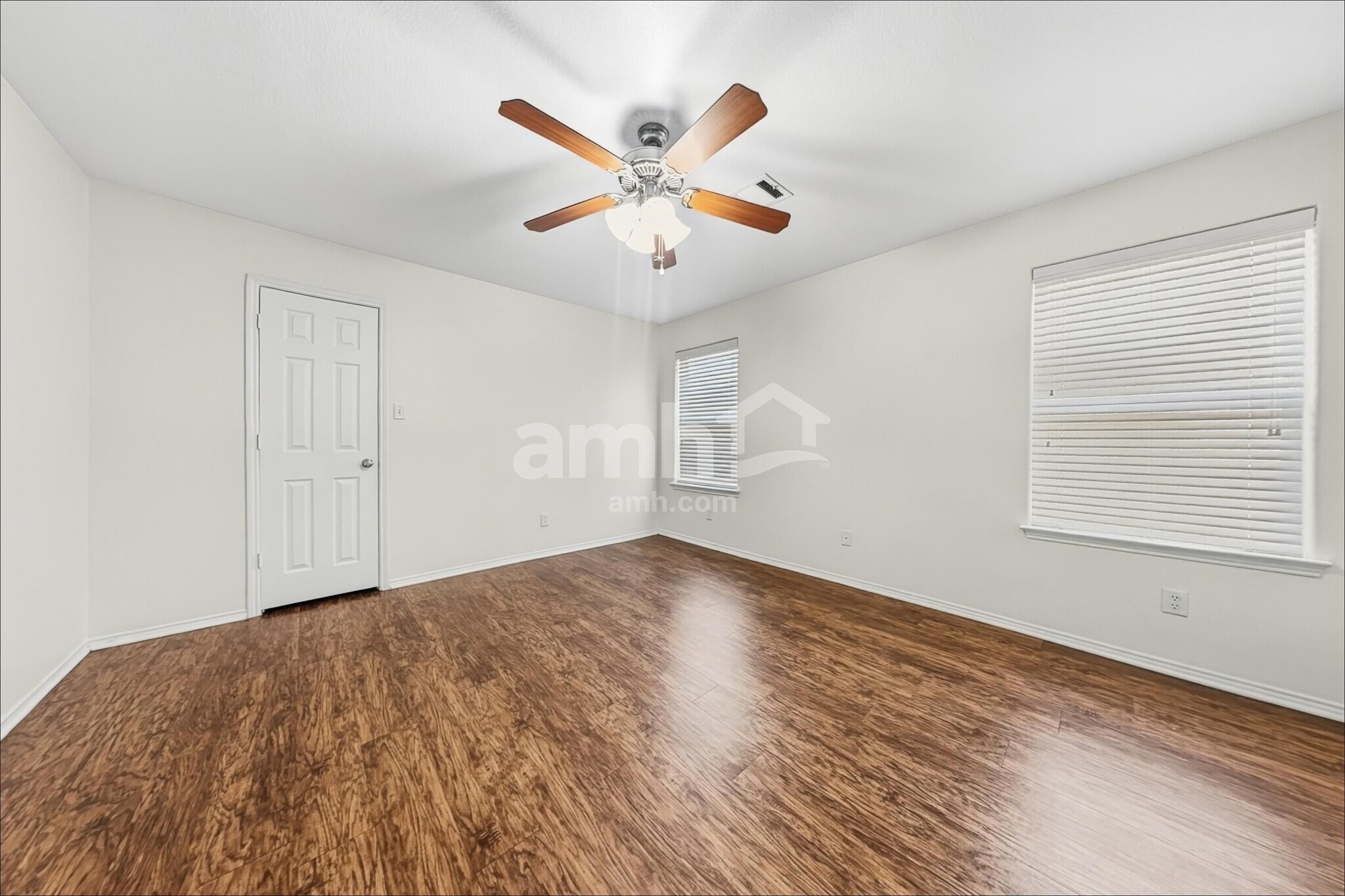 Building Photo - 5512 Parkview Hills Ln