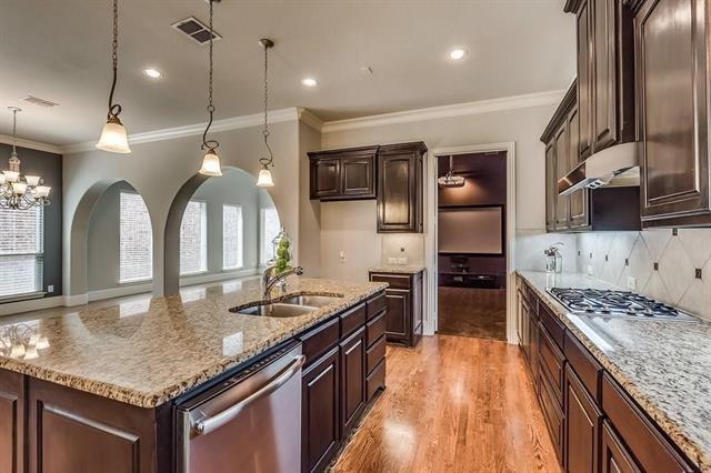 Building Photo - 7027 Nueces Dr