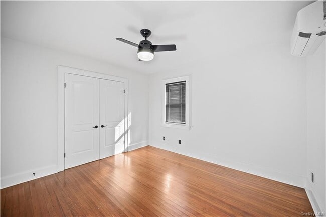 Building Photo - 30 Acorn Terrace