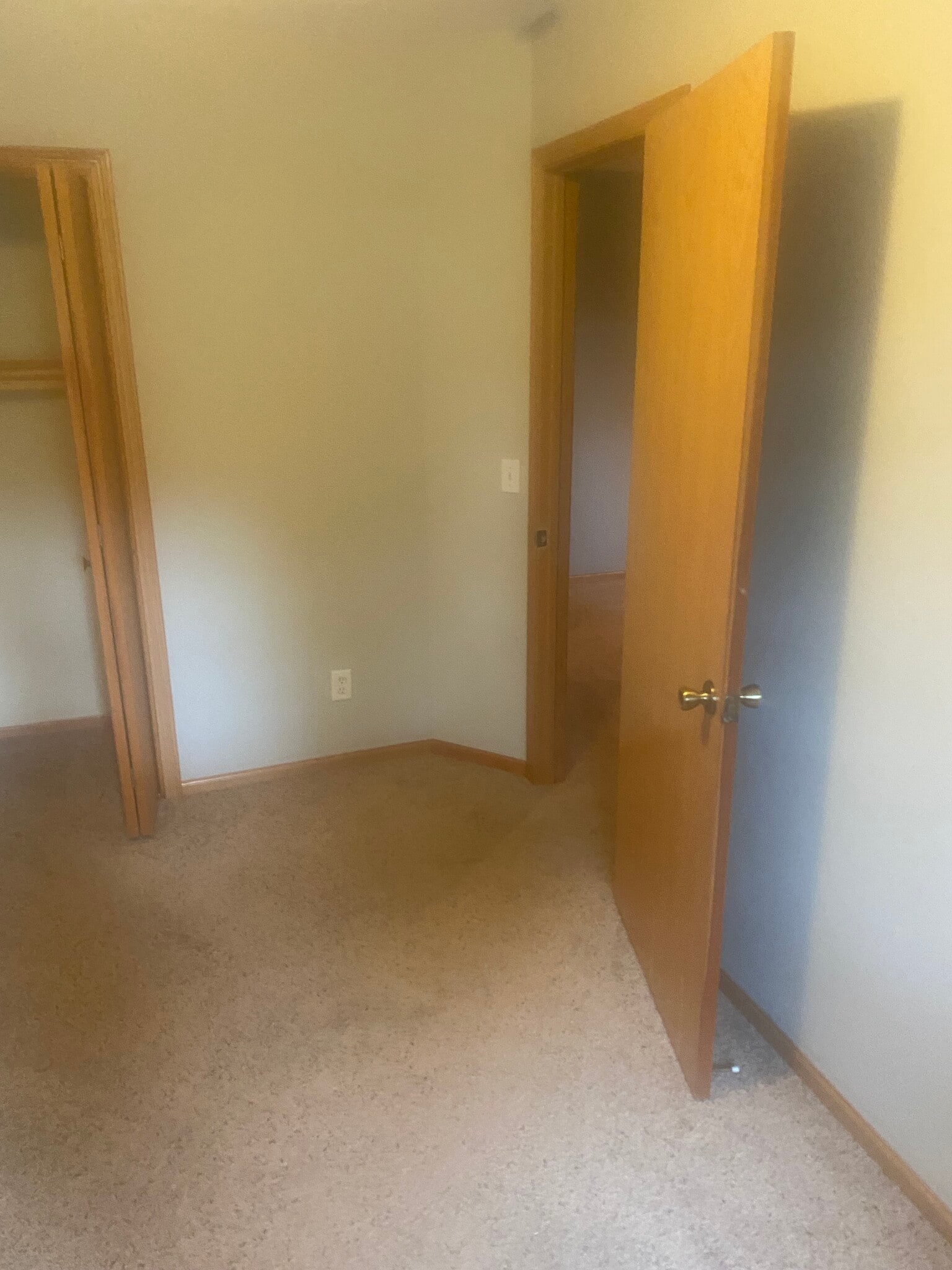 Building Photo - 501 Creekside Dr